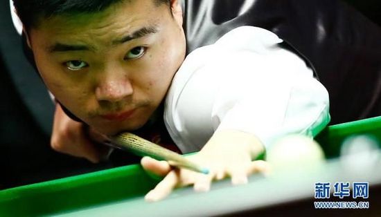 赛首赴威尔 赛首赴威尔